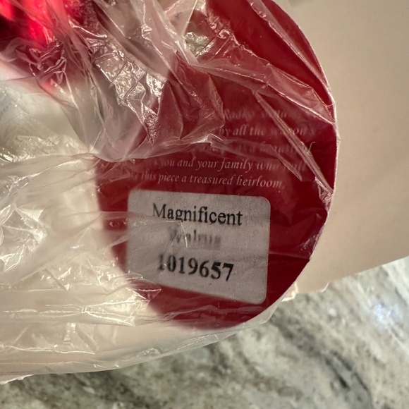 Christopher Radko “Magnificent Walrus” Ornament #1019657 – Retired NIB Gift Box - Picture 5 of 7